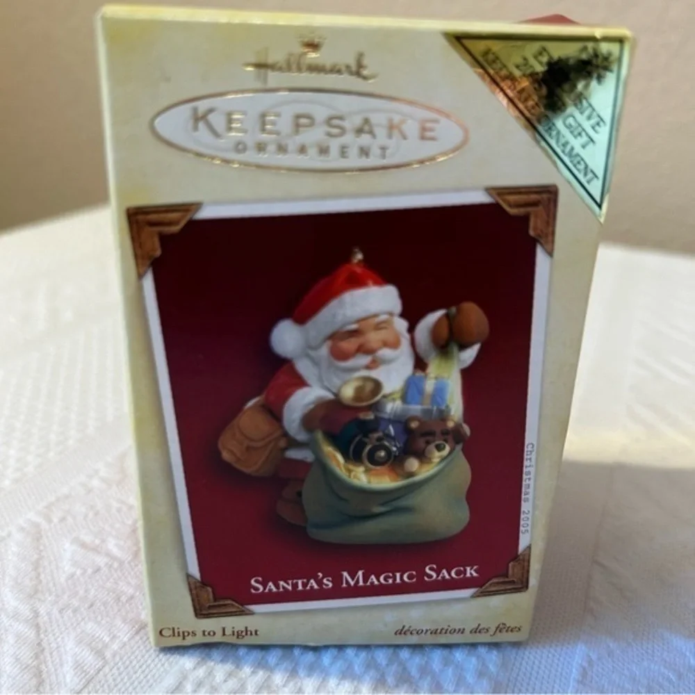 Hallmark Keepsake Santa’s Magic Sack‎ 2005 VIP Gift Christmas Ornament